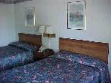 Klopfenstein Inn And Suites Fort Wayne Extérieur photo